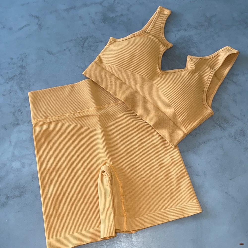 New Ribbed set - Picture 2 of 11